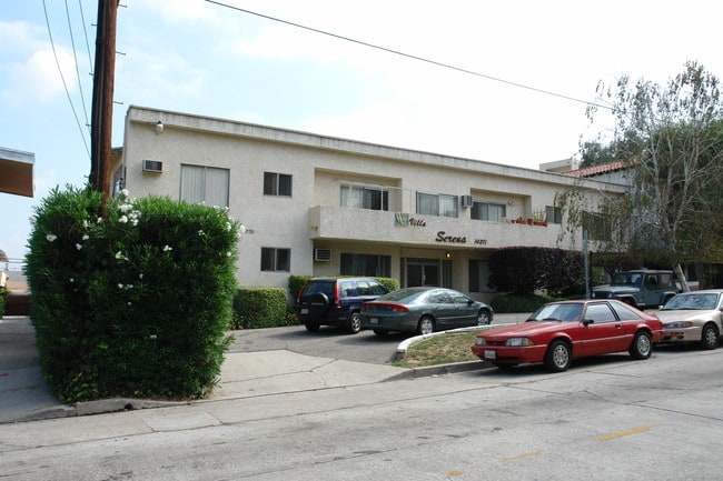 Villa Salina in Sherman Oaks, CA - Foto de edificio - Building Photo