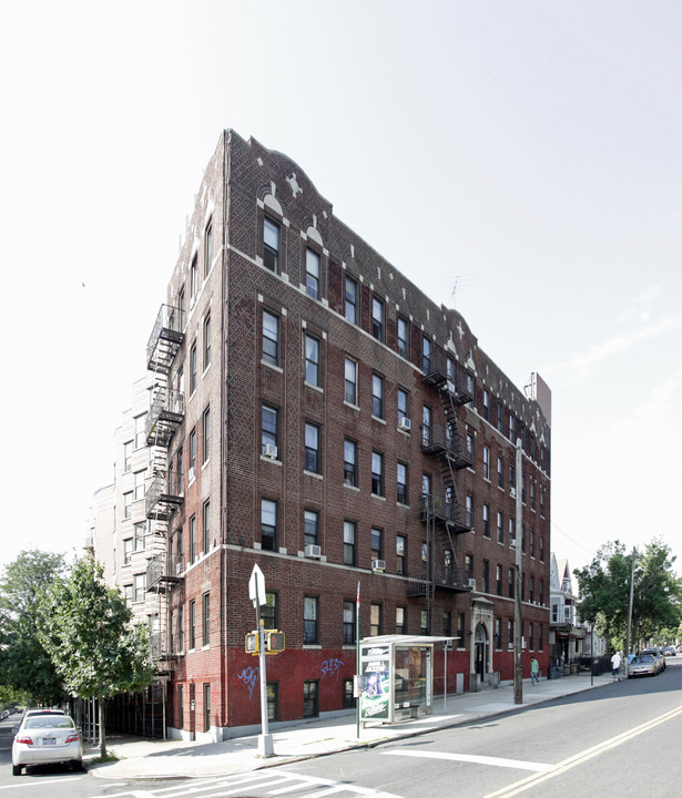 3026 Bainbridge Ave in Bronx, NY - Building Photo