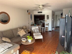 10365 Paradise Blvd in Treasure Island, FL - Building Photo - Building Photo