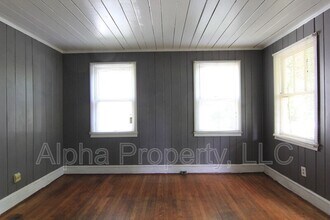 301 Dupont Dr in Greenville, SC - Building Photo - Building Photo