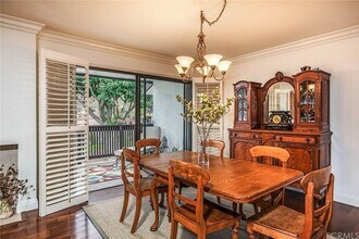 2510 E Willow St, Unit Apt 208 in Signal Hill, CA - Building Photo - Building Photo
