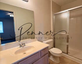 4616 NE Whispering Winds Dr in Lee's Summit, MO - Building Photo - Building Photo