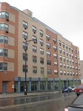 Bushwick Gardens in Brooklyn, NY - Foto de edificio - Building Photo