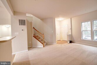 1802 Wheyfield Dr in Frederick, MD - Building Photo - Building Photo