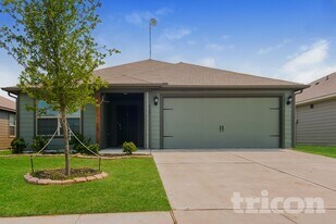 118 Bush Dr in Venus, TX - Building Photo