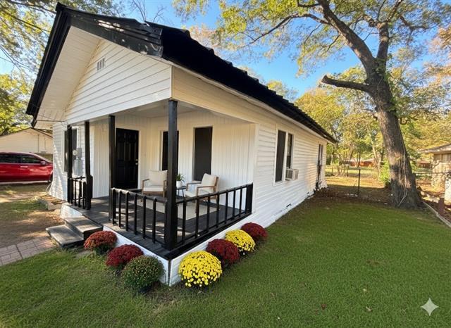 2708 W Collin St in Corsicana, TX - Building Photo - Building Photo