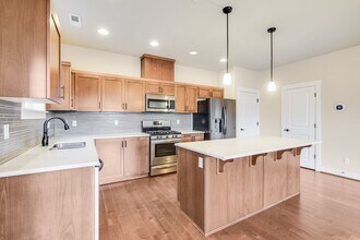 28919 SW Geneva Loop in Wilsonville, OR - Building Photo - Building Photo