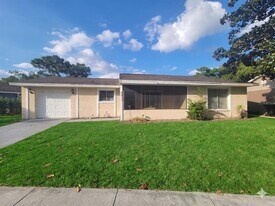 4817 Landover Cir in Orlando, FL - Building Photo