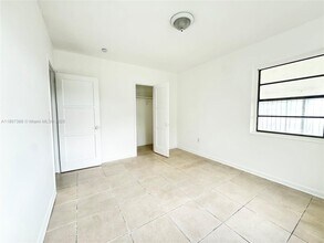 1200 NW 37th Ave in Miami, FL - Building Photo - Building Photo