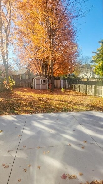 property at 9 Heights Rd NE