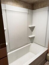 110 Burbank St in Cranston, RI - Building Photo - Building Photo