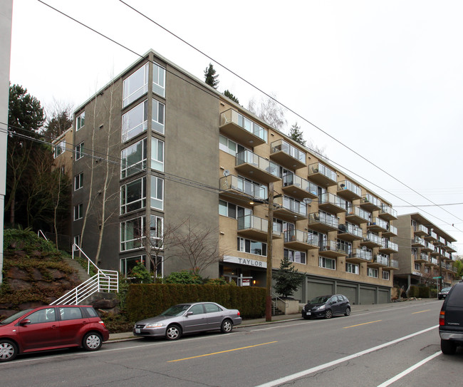 Garfield Terrace Apartments in Seattle, WA - Foto de edificio - Building Photo