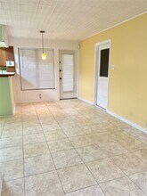 4057 Woodfox St in Houston, TX - Building Photo - Building Photo