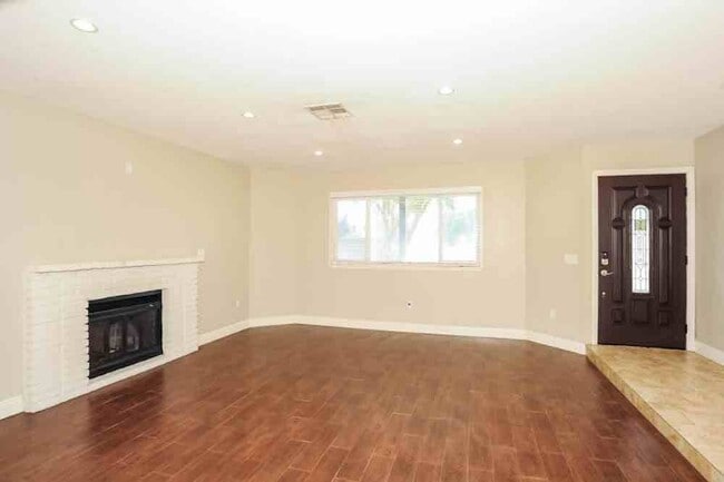 97284 Wendy Way in Lancaster, CA - Building Photo - Building Photo