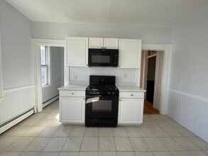 14 Allen St in Somerville, MA - Building Photo - Building Photo
