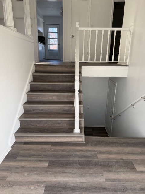 6527 NW Fairway Dr in Kansas City, MO - Building Photo - Building Photo