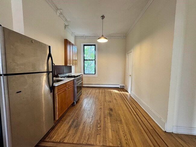 19 Henry St in Jersey City, NJ - Building Photo - Building Photo