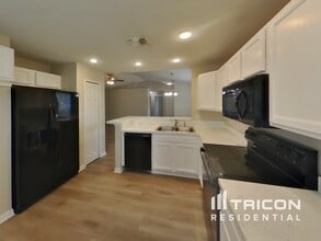 6534 Covewood Dr in Spring Hill, FL - Building Photo - Building Photo