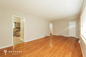 4503 E 112 Terrace in Kansas City, MO - Foto de edificio - Building Photo