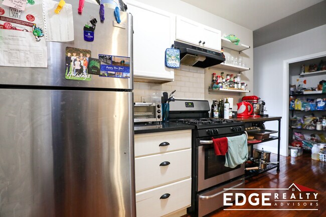 4 Rockledge St, Unit 1 in Boston, MA - Building Photo - Building Photo