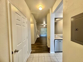 4406 NW 49th St in Gainesville, FL - Building Photo - Building Photo