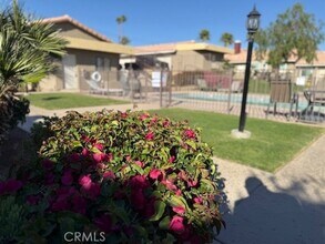 79700 Ave 42, Unit 9 in Bermuda Dunes, CA - Foto de edificio - Building Photo