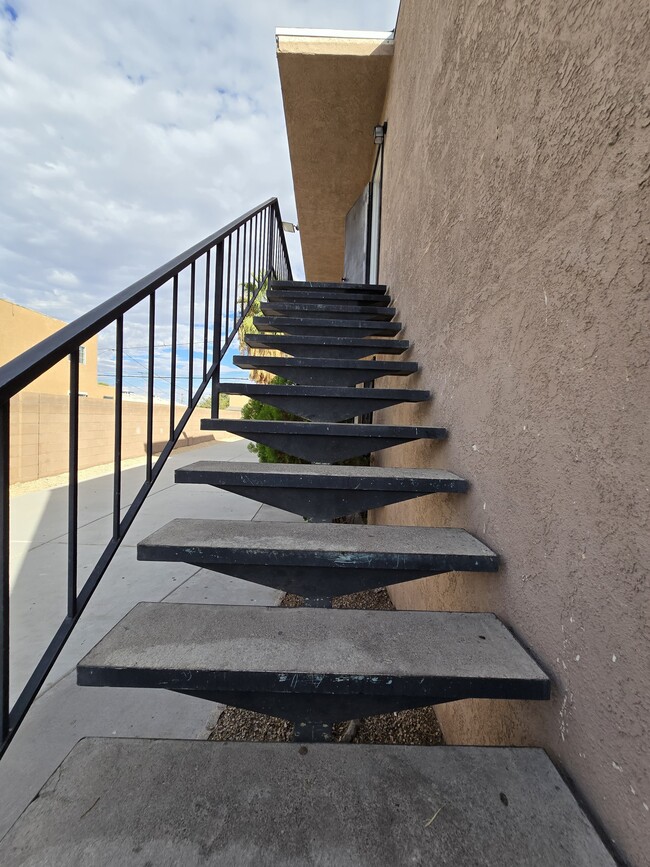 2140 Webster St, Unit D in North Las Vegas, NV - Building Photo - Building Photo
