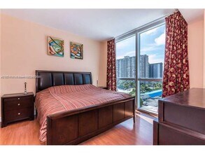 1945 S Ocean Dr, Unit 603 in Hallandale Beach, FL - Foto de edificio - Building Photo