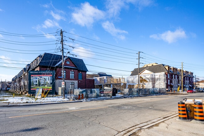 Streetsville Centre in Mississauga, ON - Building Photo - Building Photo