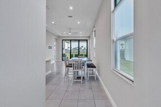 9399 SW Pepoli Way in Port St. Lucie, FL - Building Photo - Building Photo