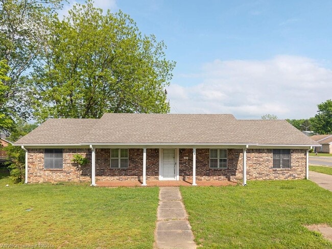 property at 100 Meadow Pl