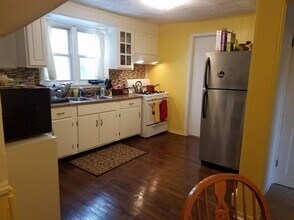 21 Watts St, Unit 3rd Floor in Malden, MA - Building Photo - Building Photo