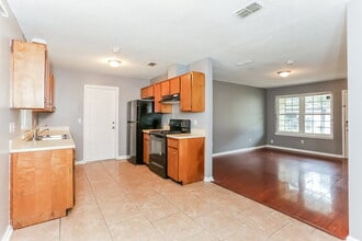 5049 Yearling Ln in Jacksonville, FL - Building Photo - Building Photo