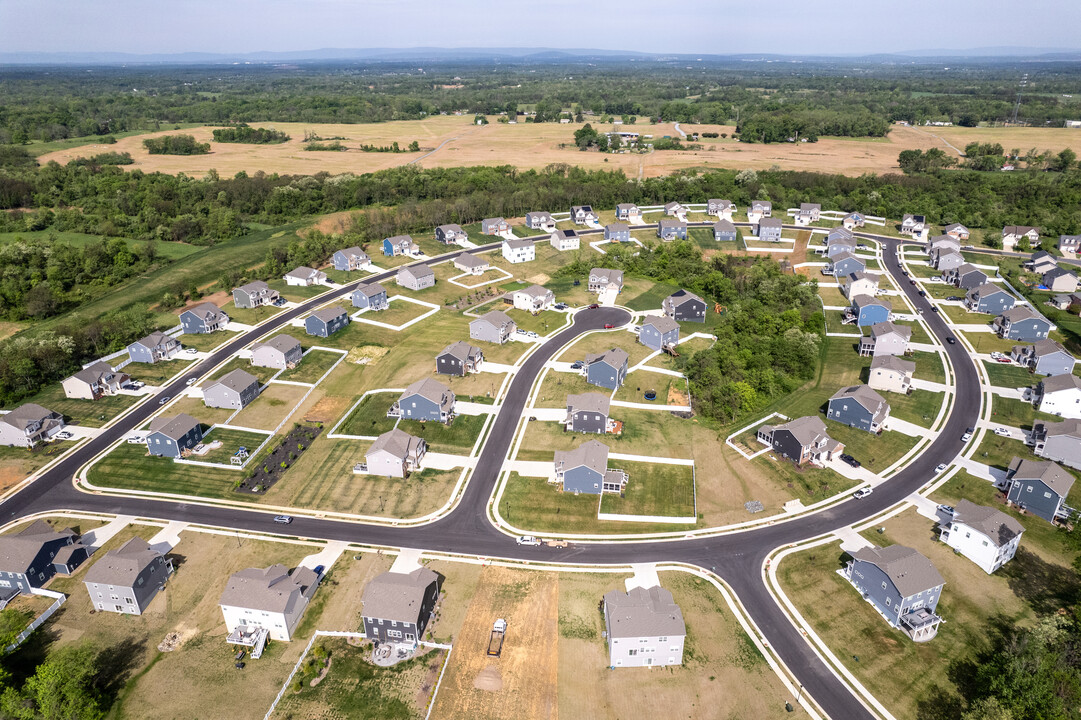 Abrams Pointe in Winchester, VA - Building Photo