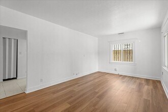 541 E Ellis Ave in Inglewood, CA - Building Photo - Building Photo