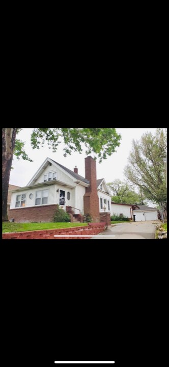 4215 S 18th St in Omaha, NE - Building Photo