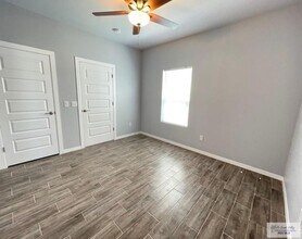 1303 Quitaca Dr in Edinburg, TX - Building Photo - Building Photo