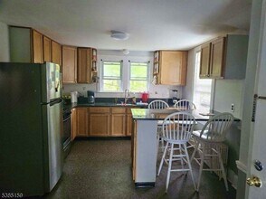 412 Maple Ave in Glen Rock, NJ - Building Photo - Building Photo