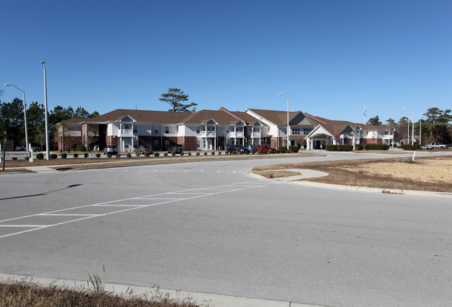 Edenbridge Apartments in Morehead City, NC - Foto de edificio - Building Photo