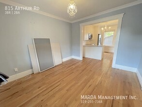 815 Arthur Rd in Windsor, ON - Building Photo - Building Photo