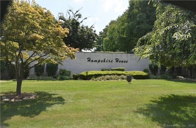 property at 887 Farmington Ave
