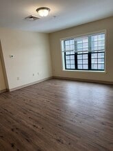 12 Florence St, Unit 309 in Malden, MA - Building Photo - Building Photo