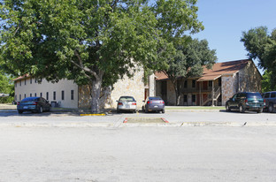 Castroville Village Apartamentos