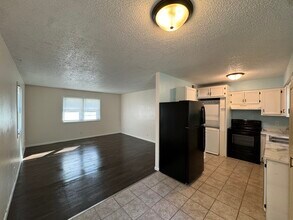 205 Wellons Dr, Unit 205 in Ames, IA - Foto de edificio - Building Photo