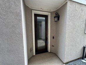 6755 Highclere Manor Ln in Houston, TX - Building Photo - Building Photo