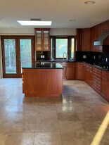 3530 S Bentley Ave in Los Angeles, CA - Building Photo