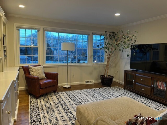 132 Heritage Hill Rd in New Canaan, CT - Building Photo - Building Photo