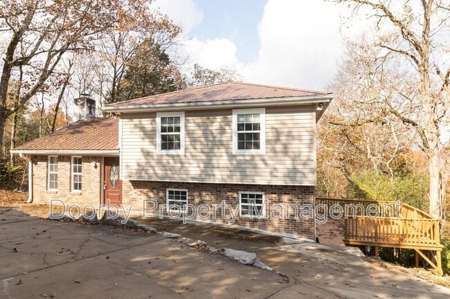 6619 Fairview Rd in Hixson, TN - Building Photo - Building Photo