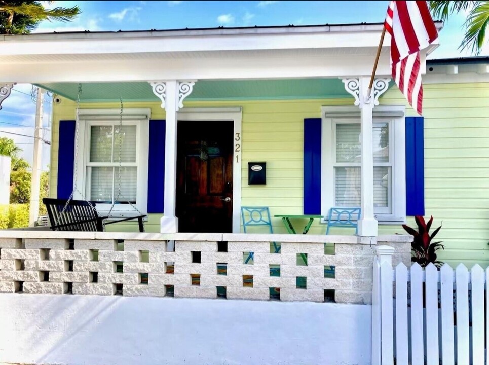 321 Margaret St in Key West, FL - Building Photo