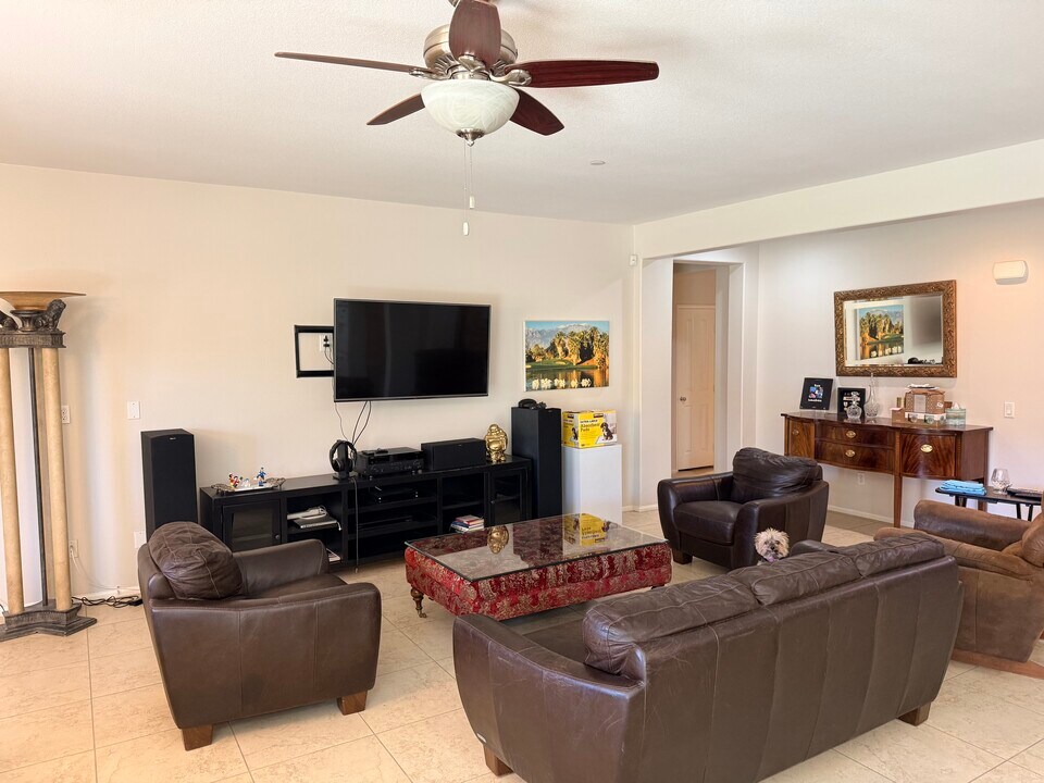 73895 Mondrian Pl in Palm Desert, CA - Foto de edificio